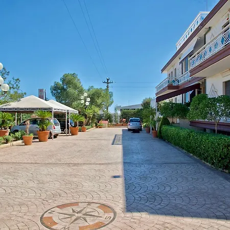 Quadrifoglio Bed and Breakfast Άντρια
